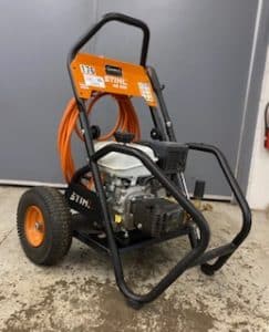 Pressure Washer 3200 PSI  172/176